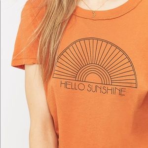 “hello sunshine” tee!